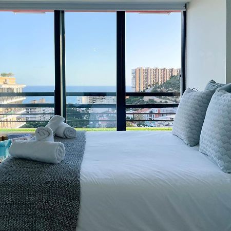 Tyba Deluxe Apartment Аликанте Екстериор снимка